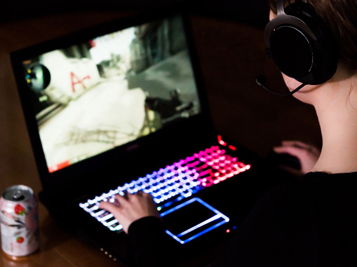 Gaming laptop sa RGB tastaturom