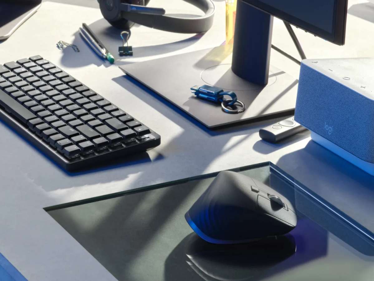 Logitech MX Master 3S miš i Logitech MX Mechanical Mini tastatura koriste bezbedni Logi Bolt USB prijemnik