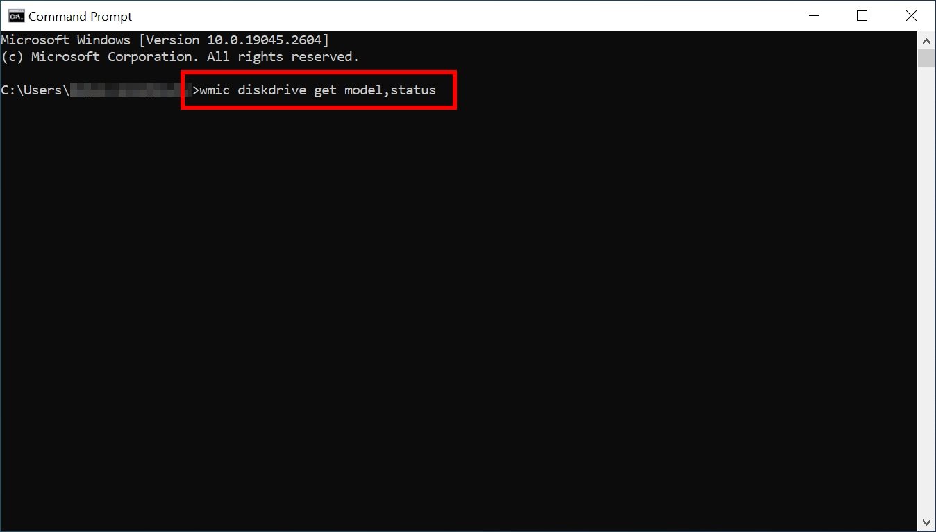 Command Prompt prozor i ukucana komanda za proveru hard diska